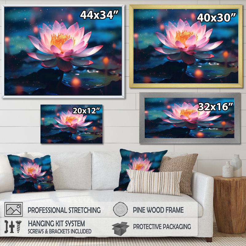 «Blossoming Wild Pink Lotus In Pond», reproduction sur toile, Cadre doré à une seule photo, H 24 po x l 32 po x P 1 po