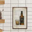 «Whiskey Histoire» par Eyre Tarney - reproduction de cadre photo-21728394