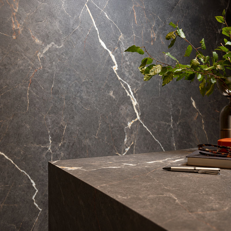 VOX WALL SPC PIERRE CENDRE EMBOSSÉE MATE 43 5/16" X 110 1/4" - 2 pièces