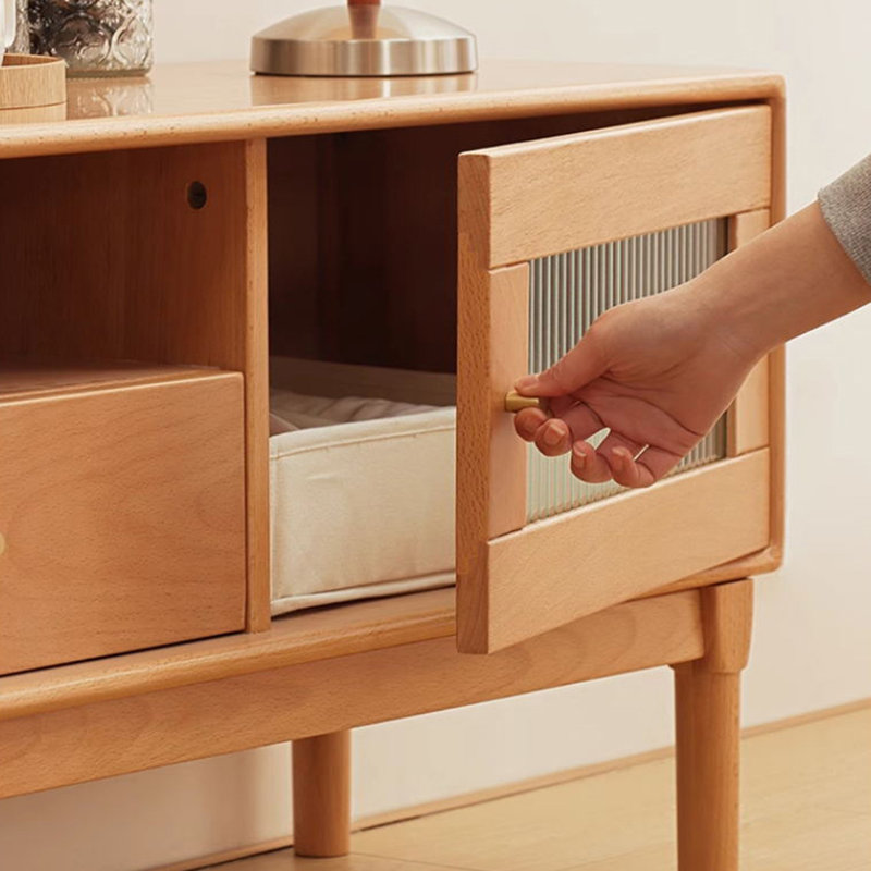 Meuble télé en bois massif avec beaucoup de rangement