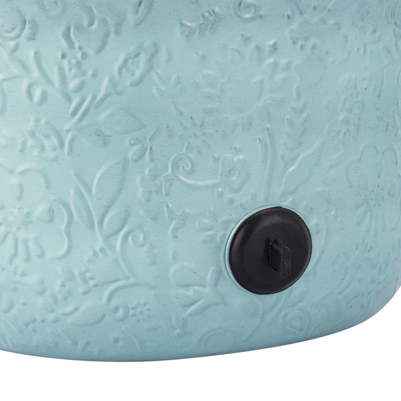Embossed Hose Pot