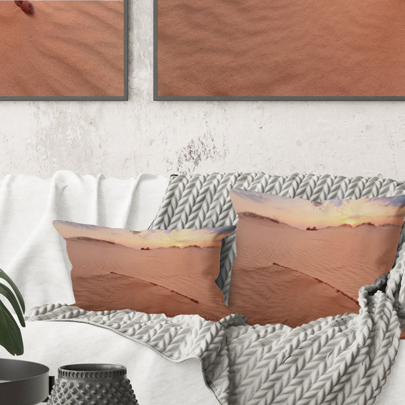 Coussin décoratif Sunset On Sand Dunes, 18 po x 18 po