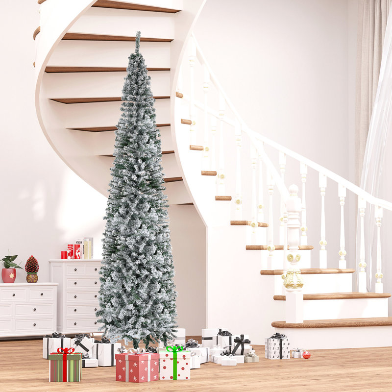 Arbre de Noël mince enneigé avec poids de 17,9 lb et portatif 1014 pointes