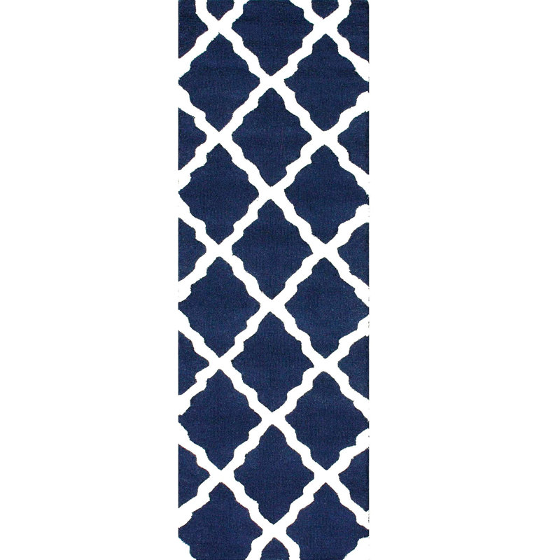 Tapis bleu marine en laine crocheté à la main Zarah, Tapis de couloir beige