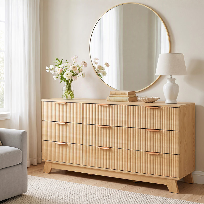 Commode cannelée en bois clair naturel avec miroir rond, Or / bois