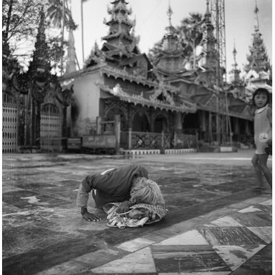 Shwedagon Temple by Russell Mott