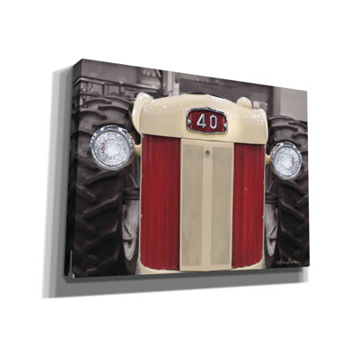 "Tractor Close Up MF40" par Lori Deiter - Photographie sur toile tendue
