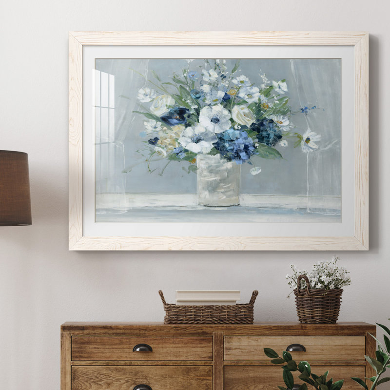 «Be Happy Blue» par J Paul, reproduction d'art sur papier encadrée, H 37,5 po x l 27,5 po x P 1,5 po, Blanc