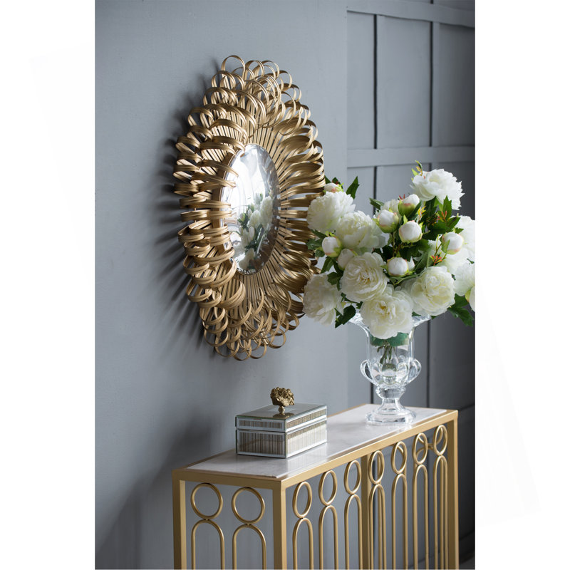 Miroir mural exquis avec motif complexe et attrait glamour pour la décoration intérieure