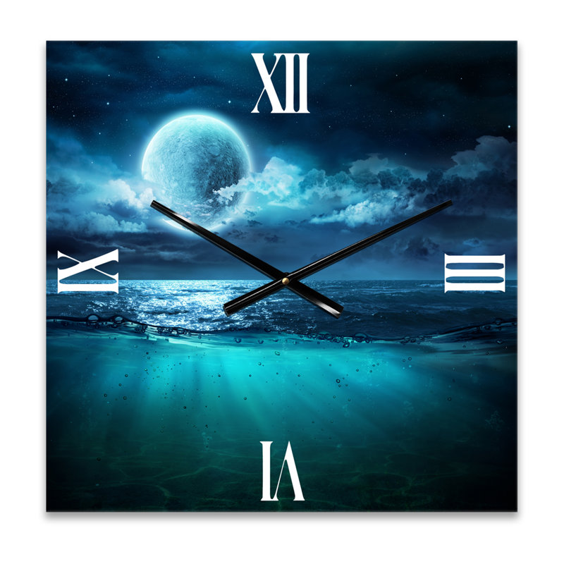 Horloge murale romantique nautique et côtière, lune romantique sur bleu profond II, Petit