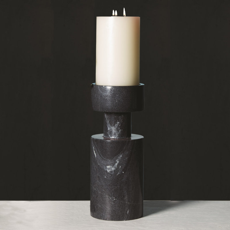 Luc Vase, Black