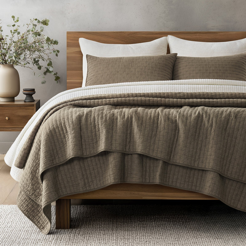 Cross Stitch Cotton Quilt set, King + 2 Shams, Mocha Brown
