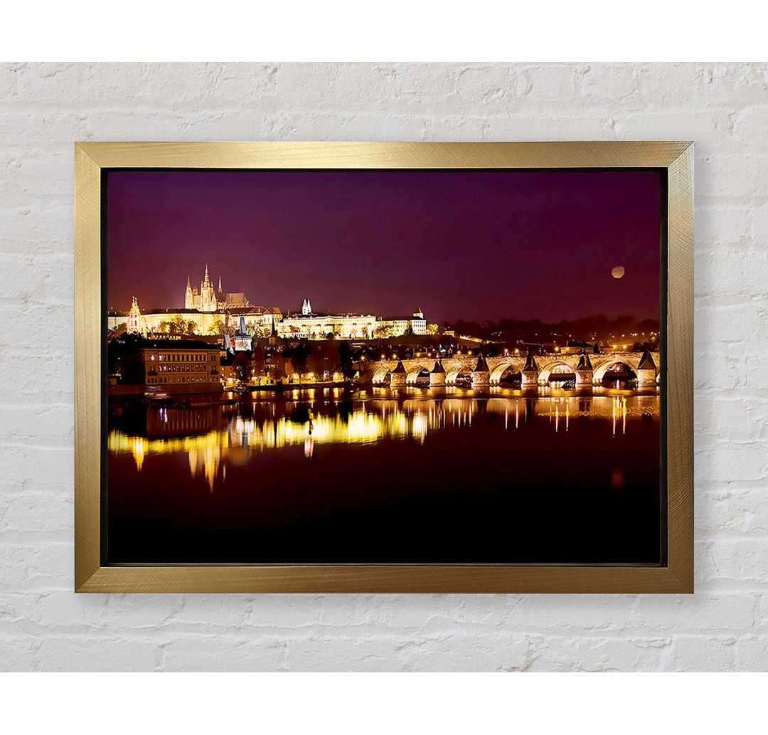 Purple City Reflections - Einzelner Bilderrahmen Kunstdrucke