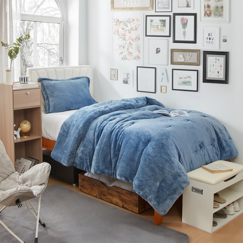 Me Sooo Comfy Coma Inducer Fleece Oversized Comforter Set, King Comforter + 2 King Shams