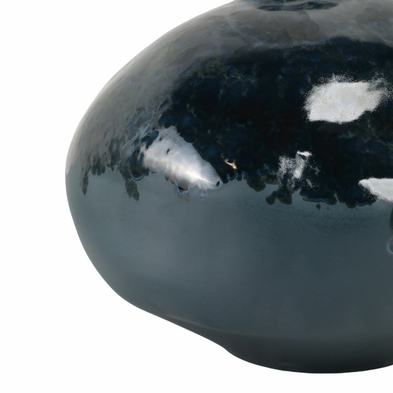 Handcrafted Pottery Earthenware Vase - Round Decorative Accent With Unique Glazed Detailing - Artisan Ceramic Design For Timeless Charm