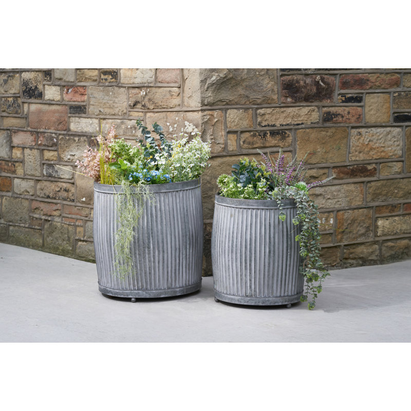 Bethke Metal Pot Planter