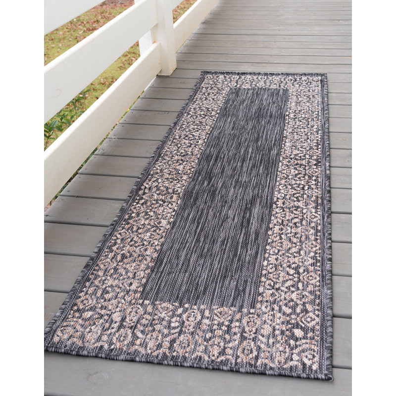 Alexio Oriental Indoor / Outdoor Rug, Runner 2' x 6'1"