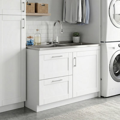 Évier utilitaire Jonquil de 117 cm (46 po) de largeur et meuble de buanderie avec robinet à arc élevé et évier en acier inoxydable