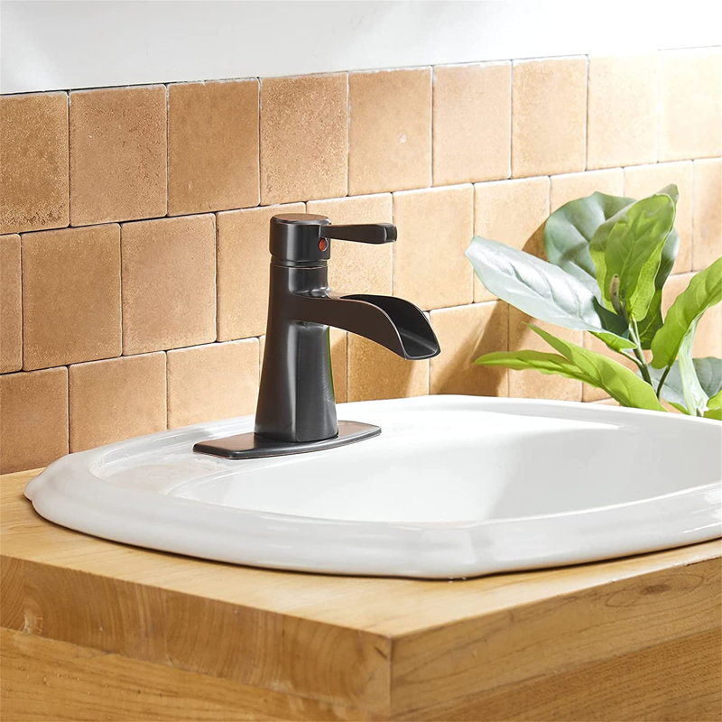 Single-Hole Single-handle Bathroom Faucet with Drain Assembly, Oil Rubbed Bronze