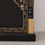 Bibliothèque de luxe rétro de style thaïlandais