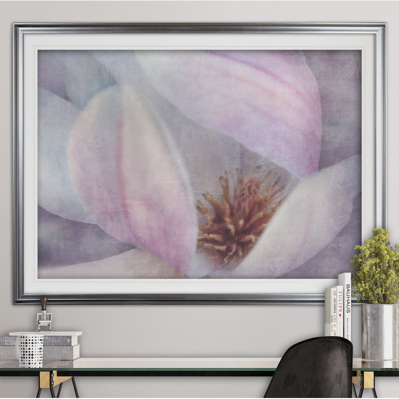 « magnolia melody ii », reproduction de peinture à l’acrylique encadrée, argent, H 30 po x l 40 po x P 1,5 po
