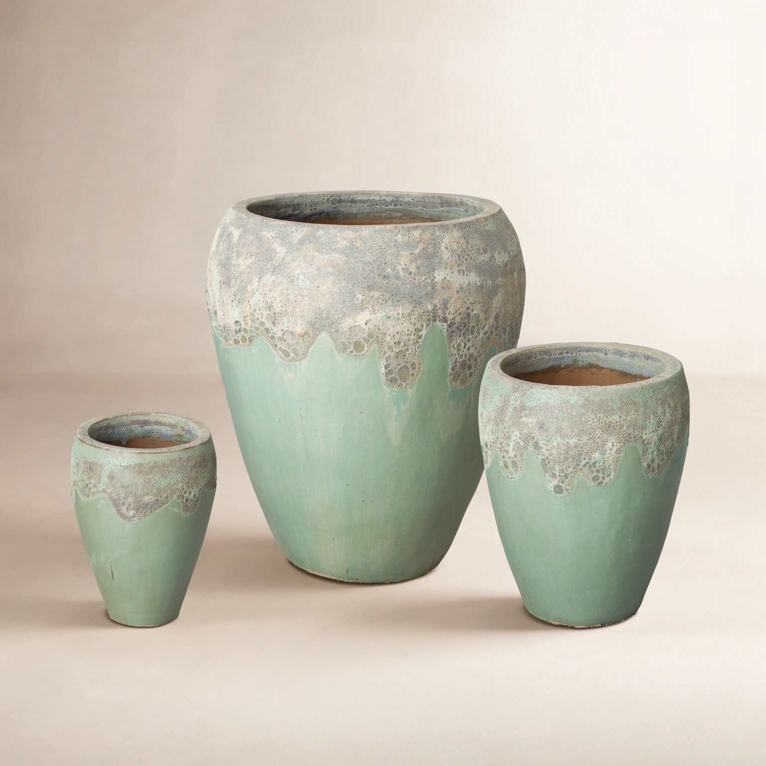 Tilton 22" Ceramic Pot Planter