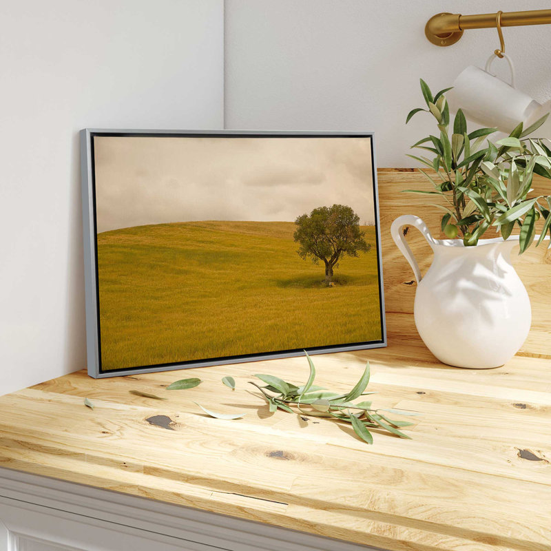 «Tuscan Fields», reproduction sur toile, Cadre flottant en chrome poli, H 10 po x l 14 po x P 1,75 po