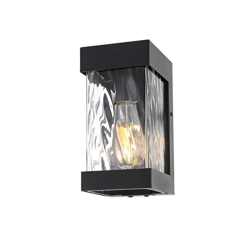 Applique murale d'extérieur Linch en noir, H 9 po x l 4,5 po x P 5 po