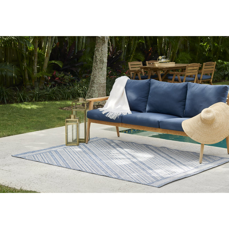 Tapis intérieur / extérieur bleu Fecteau, Rectangle 5 pi 3 po x 7 pi