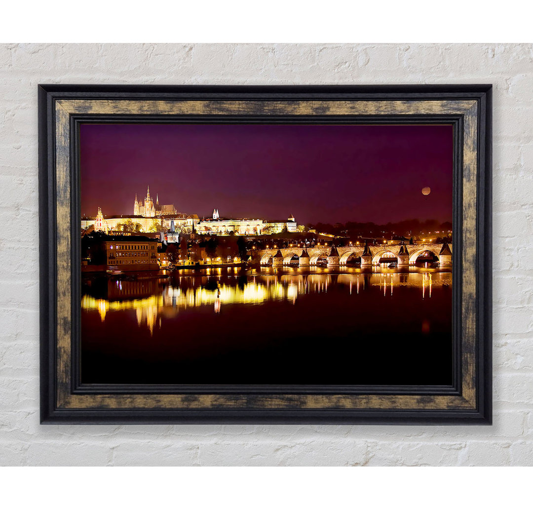 Purple City Reflections - Einzelner Bilderrahmen Kunstdrucke