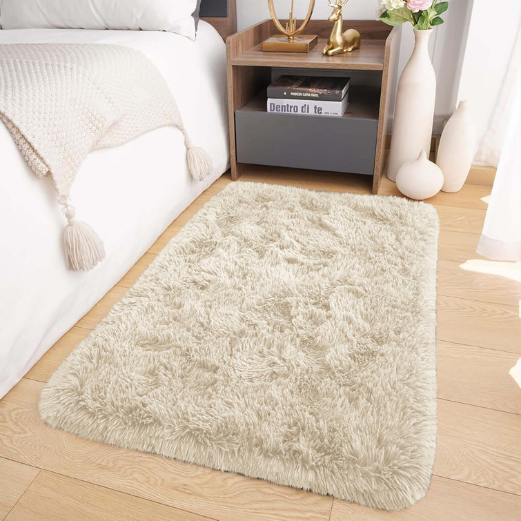 Niria Area Rug