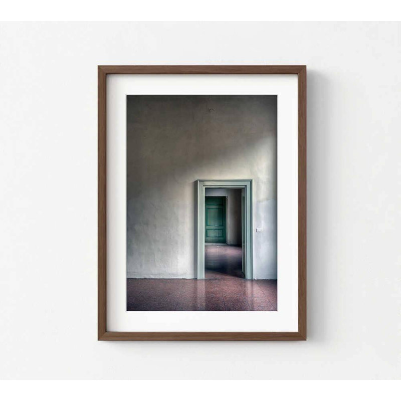 Art mural vert «Green Doorway» - scène intérieure calme et ensoleillée, H 10 po x l 8 po, Brun