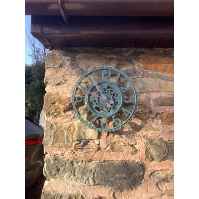 Jemale Metal Wall Clock