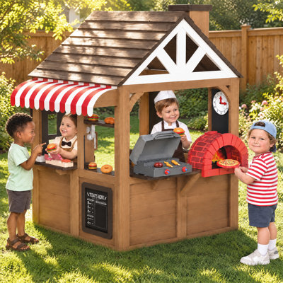 Maison de jeux extérieure en bois pour enfants avec cuisine équipée, barbecue, four à pizza, caisse enregistreuse avec effets lumineux et sonores, spacieuse maisonnette en bois pour tout-petits, idéale pour jouer dans le jardin. Elle comprend une sonnette, un téléphone, une horloge intégrée et des tableaux noirs.