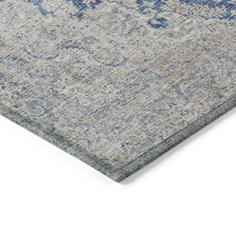 Tapis intérieur / extérieur oriental lavable bleu marine et ivoire HomeRoots 3 pi x 5 pi