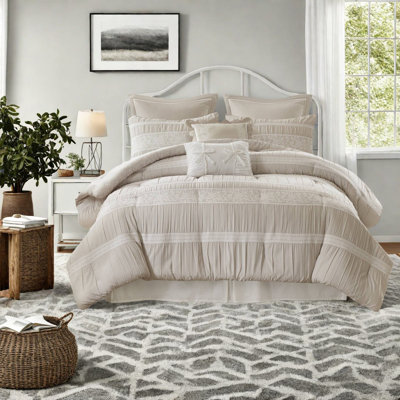 Cozy 7-piece Polyester Bedding Set, Queen Jacquard Cottage Style
