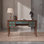 Bureau peint de style rétro