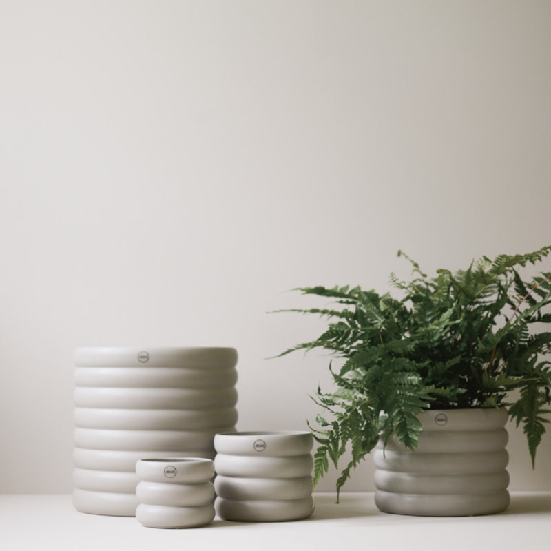 Vase de table en céramique Olisa, H 3,94 po x l 3,94 po x P 3,94 po