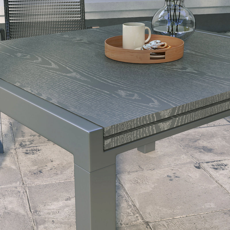 Table de salle à manger extensible pour l'extérieur, table de patio à cadre en aluminium de 41 à 83 po avec plateau en acier effet bois, table de patio extensible rectangulaire pour 6 à 8 personnes, gris foncé