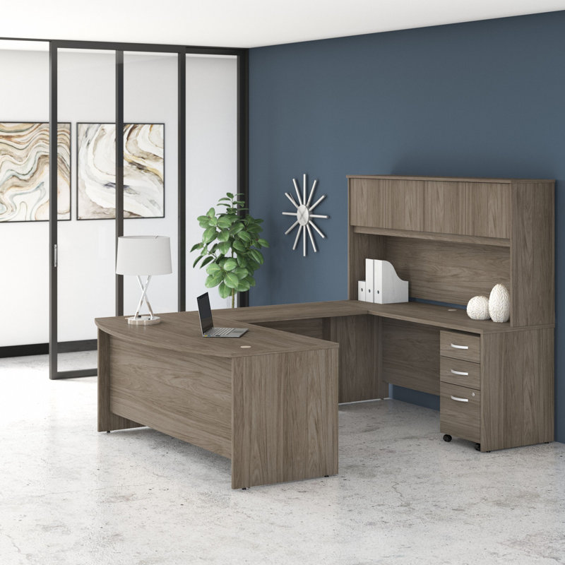 Ensemble de bureau 4 pièces avec rehausse Studio C, Hickory moderne