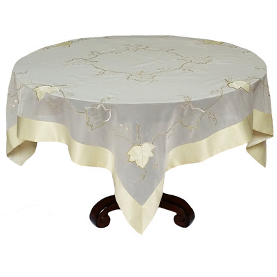 Surmatelas de table avec des coutures élégantes