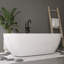 Baignoire autoportante Fslefay 71 po en acrylique blanc lustré avec bonde et trop-plein