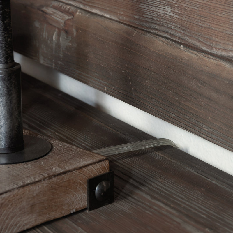 Hutch, Brown finish