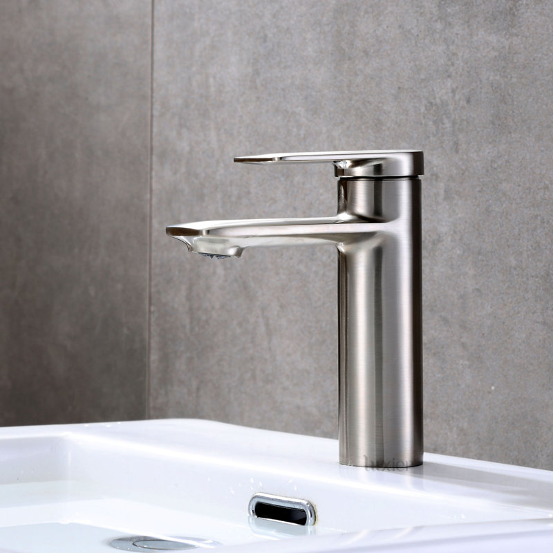 Single Hole Bathroom Faucet with Drain Assembly, Brushed Nickel