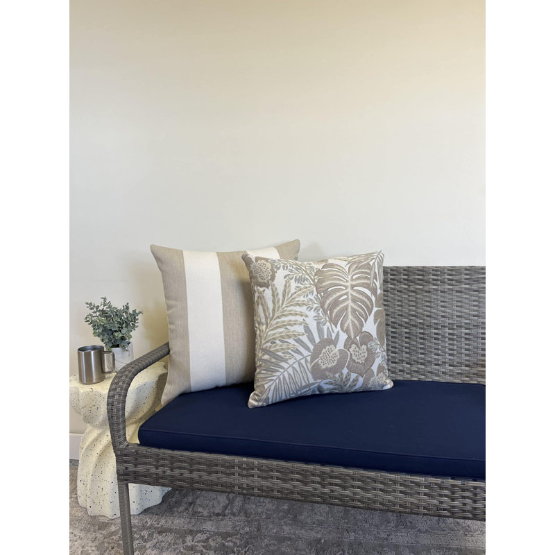 Coussin intérieur / extérieur Destinnie, 22" x 22", Floral brun clair