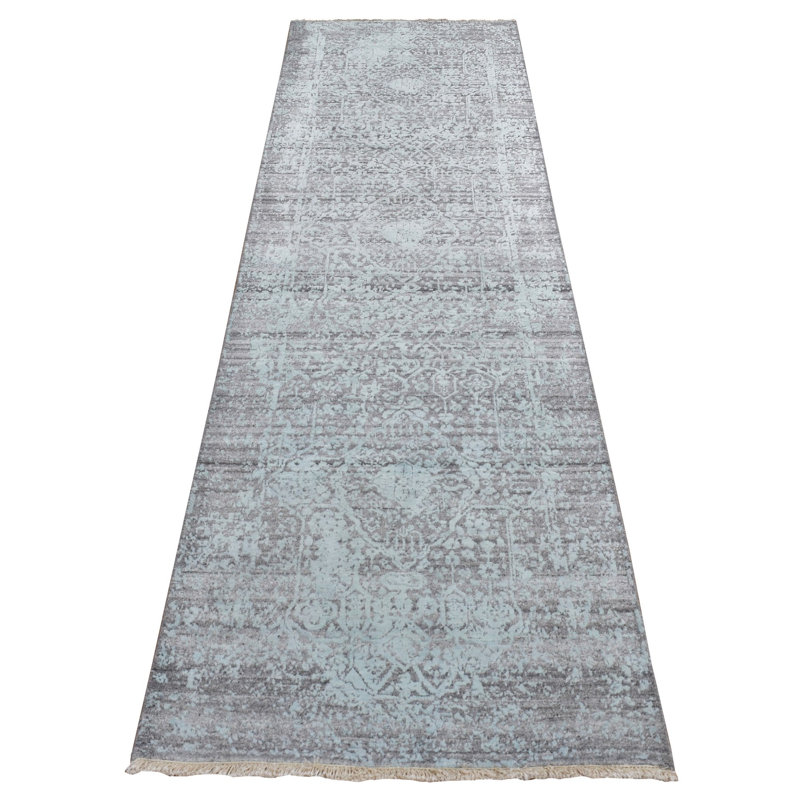Tapis de couloir unique 2 pi 7 po x 9 pi 9 po Strella