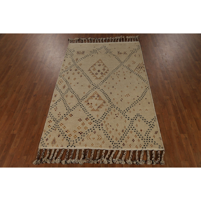 Annaleigha Hand Knotted Cotton Geometric Indoor Rug, Rectangle 5'1" x 8'
