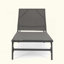 Chaise longue d'extérieur confortable pour des moments de détente, améliorant votre temps de loisirs.-704531357