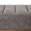 Banquette rembourrée capitonnée avec pieds dorés