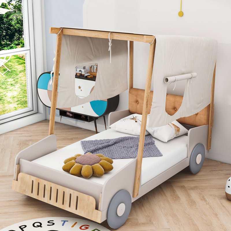 Lit plateforme en bois en forme de voiture avec coussins, Simple